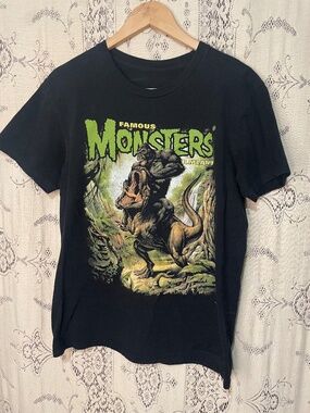 Famous Monsters of Filmland: King kong fighting T-Rex